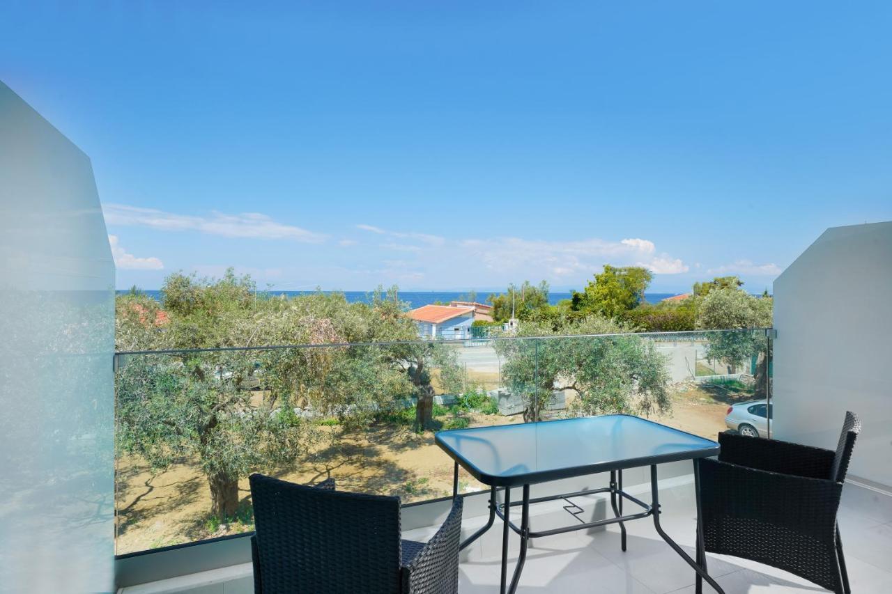 Miracle Suites By Klisma Beach Skála Kallirákhis Exteriör bild